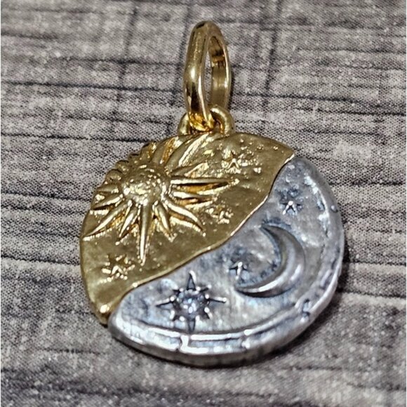 Authentic Pandora Sun and Moon Medallion CharmSterling silver, 14k gold plating - Picture 2 of 3